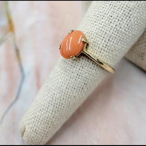 Vintage Jewelry - Vintage Coral Ring